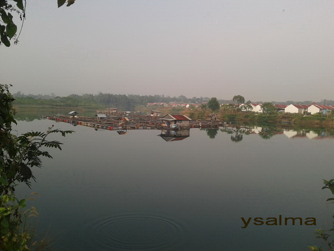 Petualangan dengan bersepeda bertemu Situ