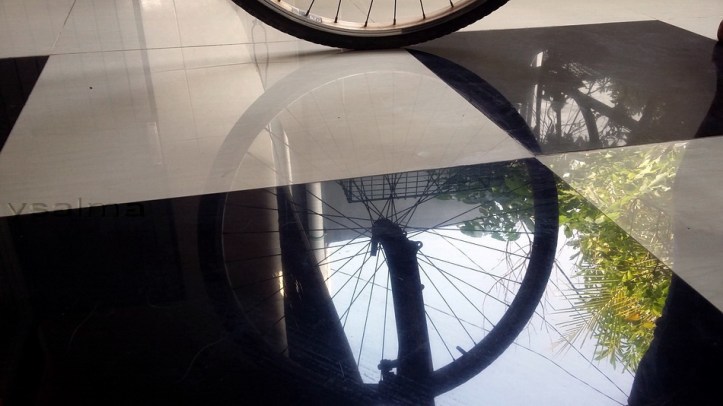 Photo Challenge Mirror 0