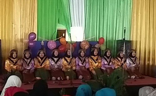 pengalaman-ikut-motivasi-dik-doank-pembuka-tari-saman