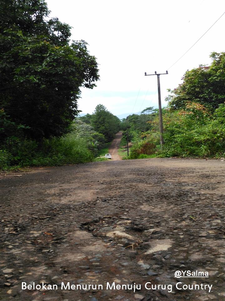 Jalan Menuju Curug Country_YSalma
