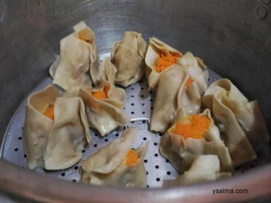 Dimsum proses dikukus