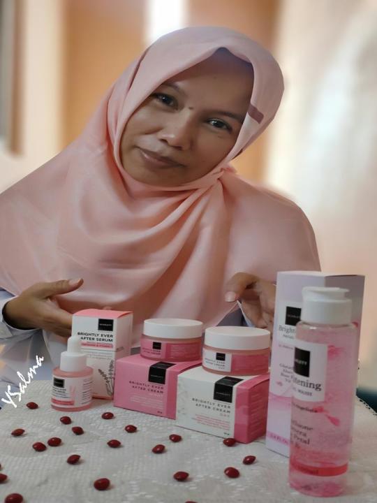 Face care Scarlett untuk wajah tampak muda