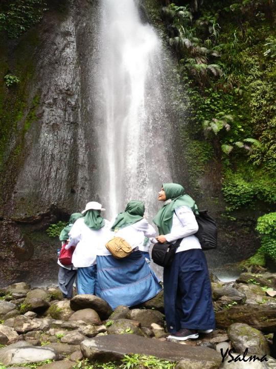 Curug Ciismun seru untuk refreshing keluarga