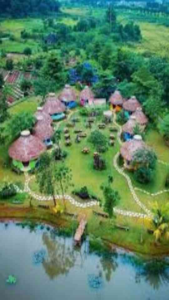 Hobbit Hill Cileungsi Eco village dan resto