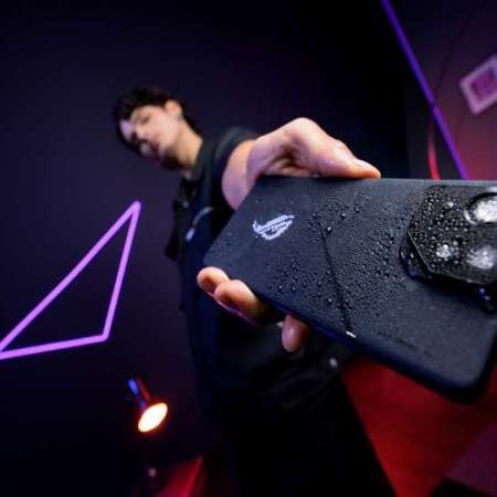 ASUS ROG Phone 8 beyond gaming terbaru